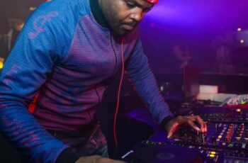 DJ Cleo – 15 Min Afro House Mix