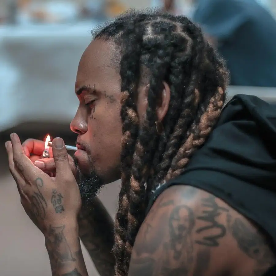 NGA – Sa Foda O NGA  (Feat. Van Sophie)