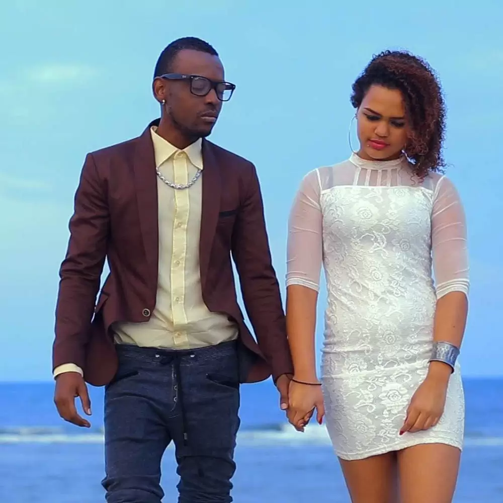 Dery Navais – Relação Incondicional (Kizomba) 2016