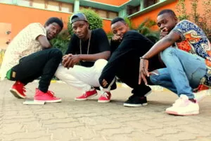 Yung Bizness - Moça Rebola (Hip Hop) 2016