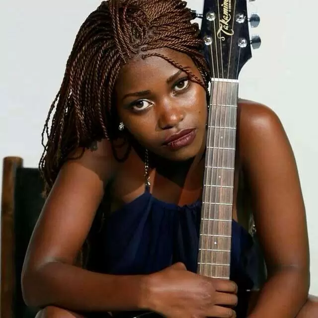 Filomena Maricoa – Me Arrasta (Kizomba) 2017