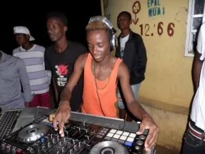 Dj Aguinaldo Jame - Dança Só (Afro Beat) 2017