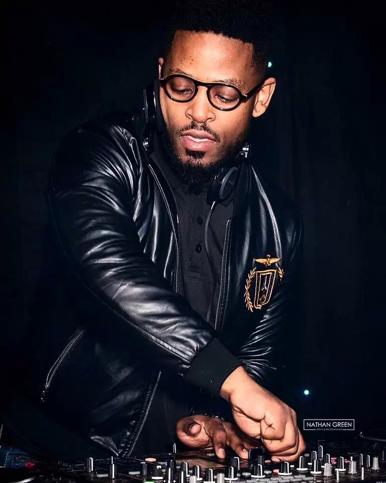 DJ Fresh feat. Buyiswa – Mela (Ma-Africa) [Prince Kaybee Remix]