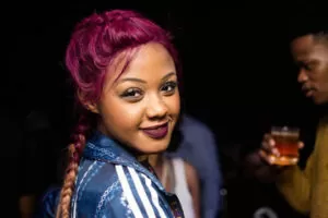 Madanon - Usisi Oyedwa (feat. Babes Wodumo, Mampintsha & Dlala Thuk'zin)