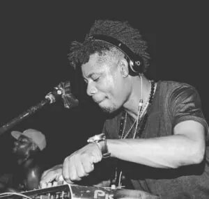 DJ Ketchup feat. Masta - Chupa Na Minha Piroca 
