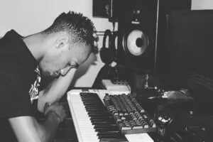 Dj Thakzin - Street Noise (Afro House) 2018