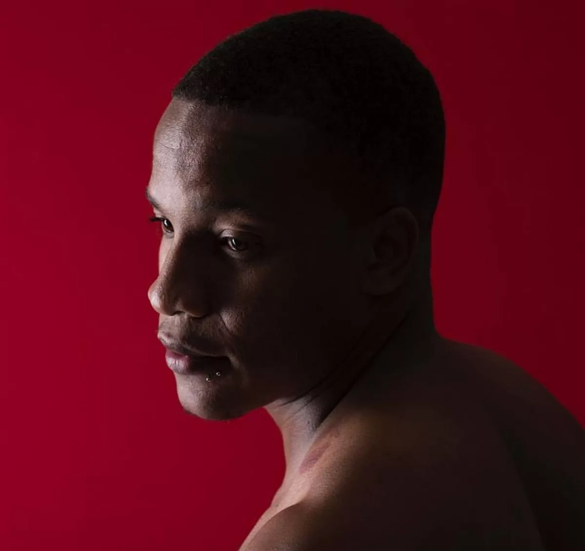 Cláudio Pina – Amorê (feat. Mobbers) 2019