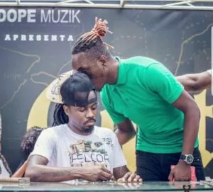 Gaia Beat & Prodígio - Crucifixo de Ouro