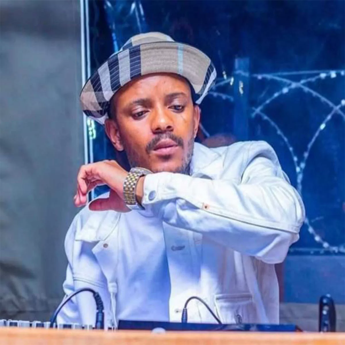 Kabza De Small & DJ Stokie – Exclusive Hit