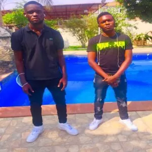 Supremo Music - Tá Tudo Esquisito