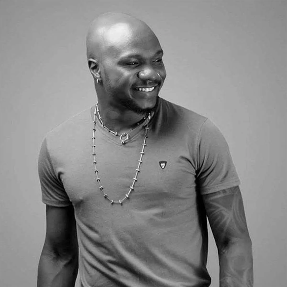 Twenty Fingers – Tua Falta