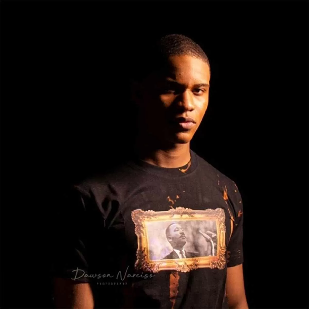 Uami Ndongadas – Poupar Ninguém