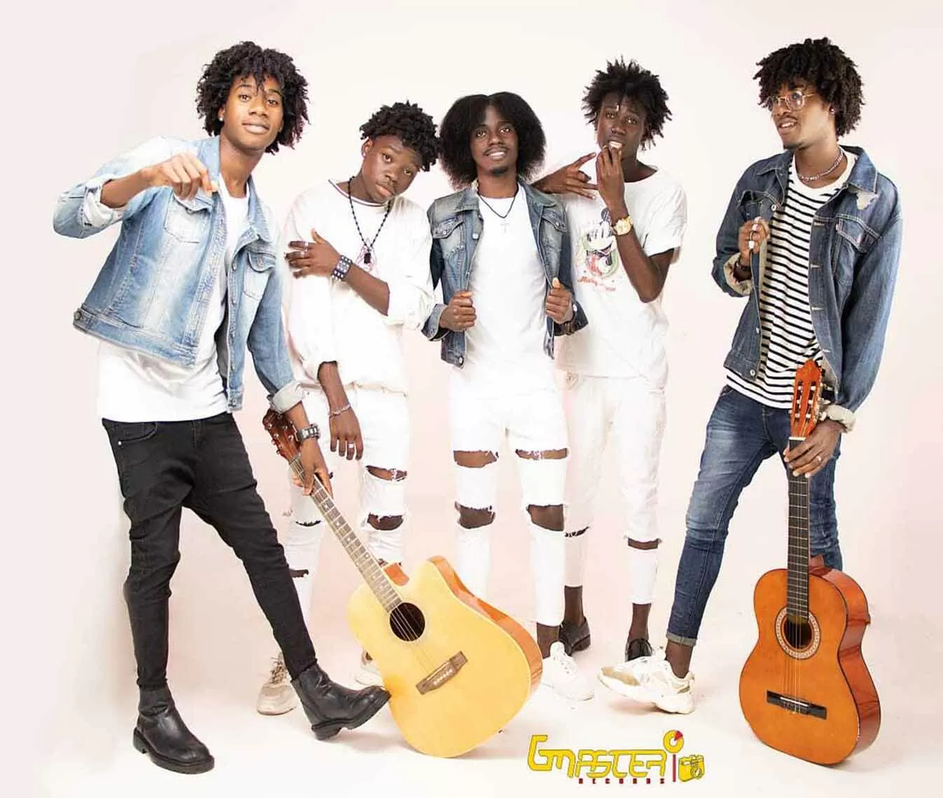 Quatro+1 – Obrigado Africana