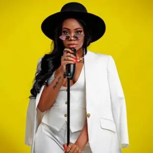 Alice Julie - Nova História