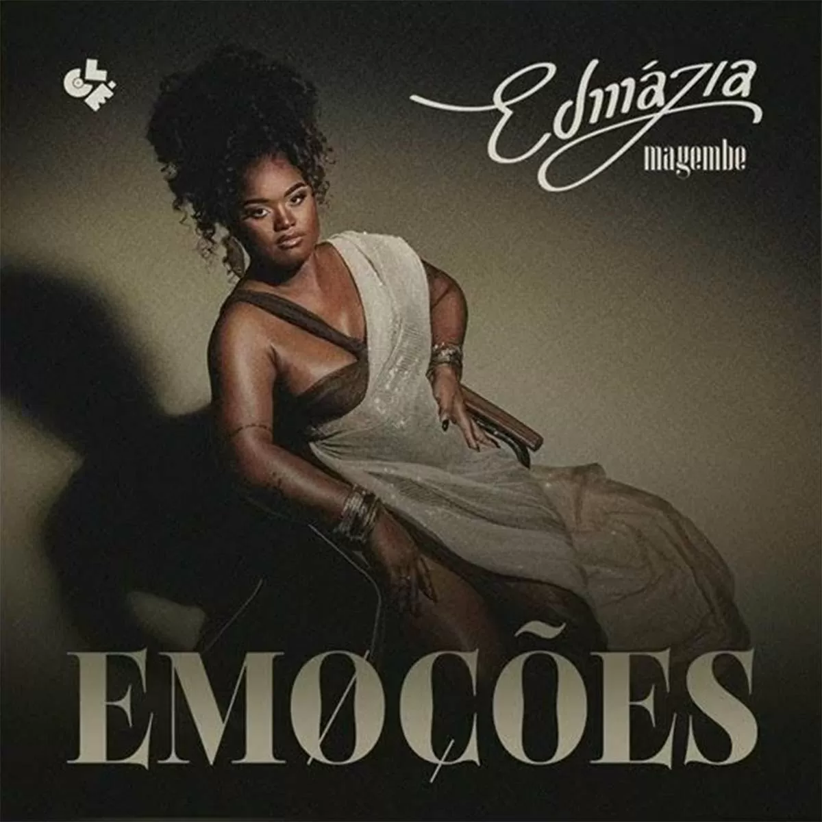 Edmázia Mayembe – Deixa