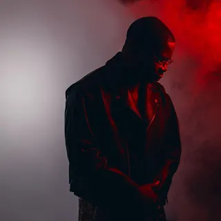 Kelson Most Wanted – DINHEIRO E PROBLEMAS (feat. Monopólio,Addy Buxexa,Luessy,William Sardinha,Riko e Kev,Slime)